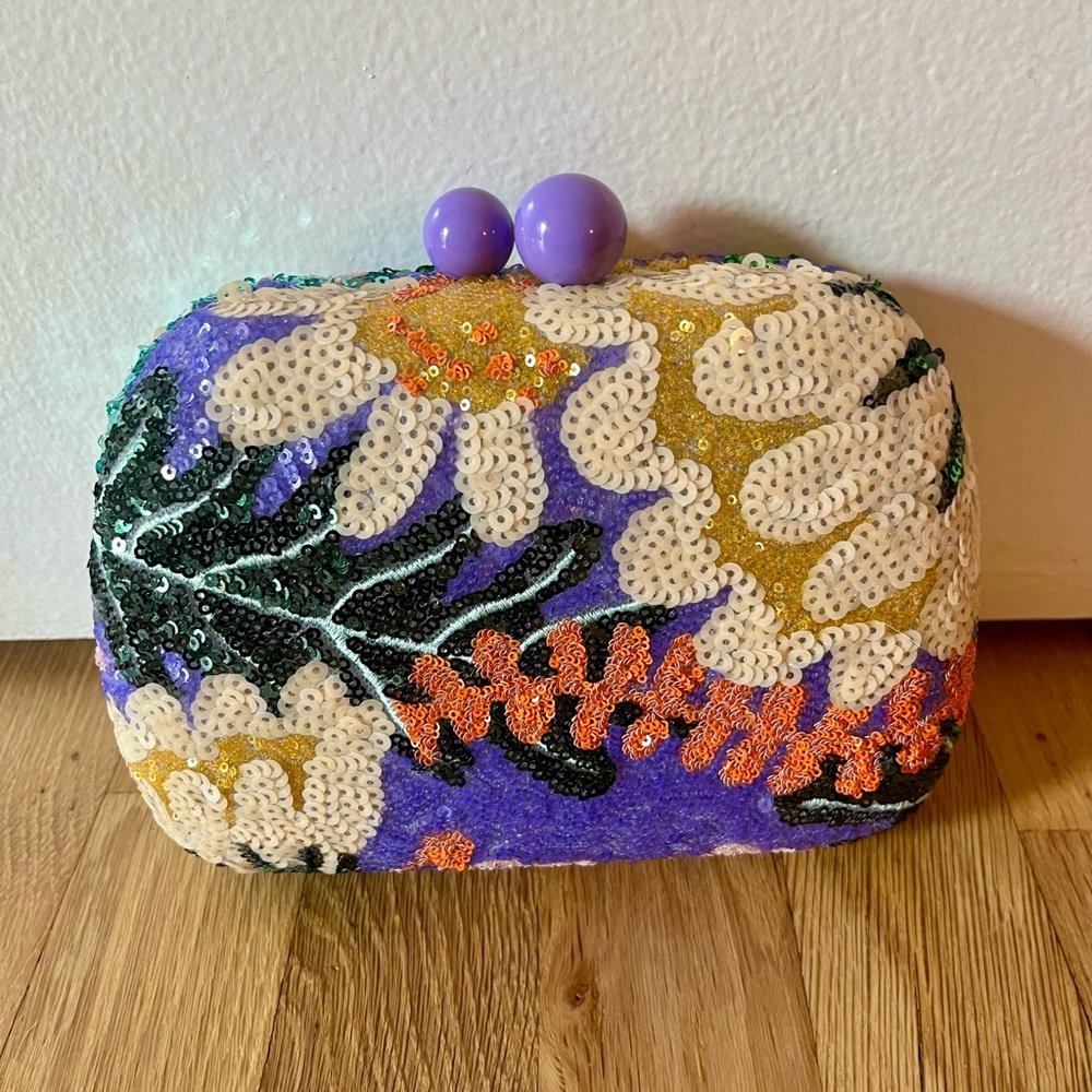 NWT Floral Sequined Clutch Handbag Purse Serena Atelier